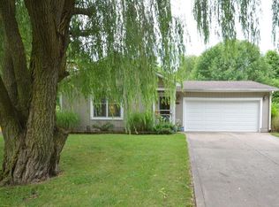 189 Bay Shore Dr, Cicero, IN 46034