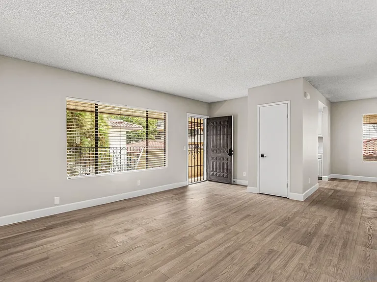 4225 Asher St #40 — Photo 4
