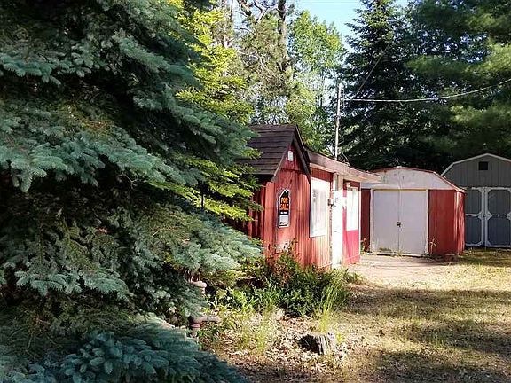 2nd image of 120 Pine St