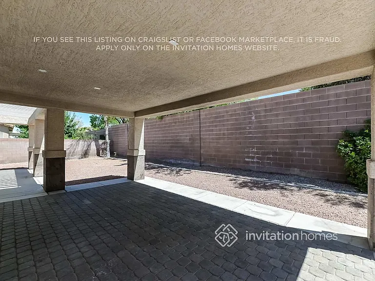 2515 Wellworth Ave — Photo 16