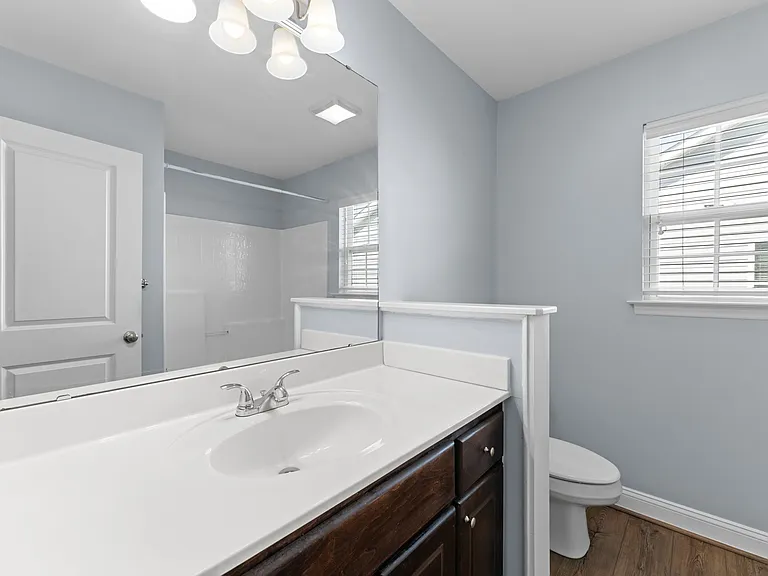 205 Lynden Ln — Photo 21