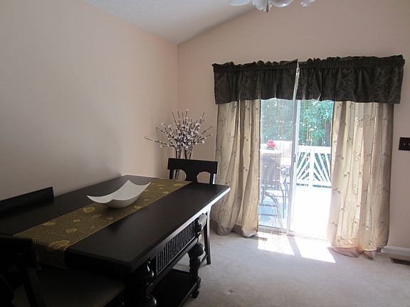 5th image of 325 Woodland Green Ct