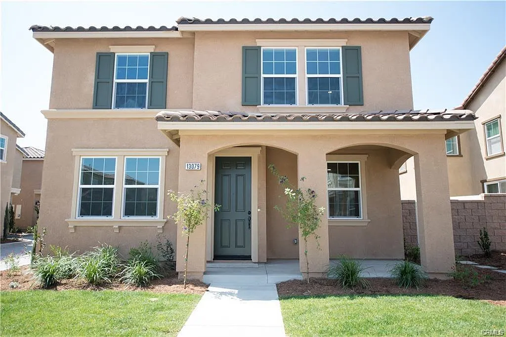 4 bed, 2325 sqft, $3,800 — Photo 1