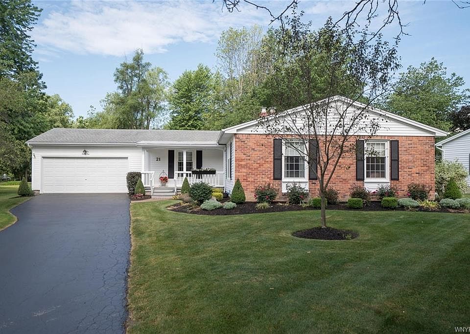1st image of 21 Bramhill Ct