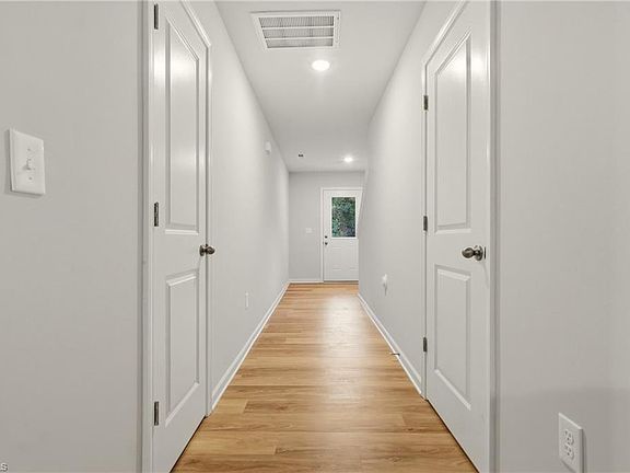 3rd image of 342 Poppy Ct