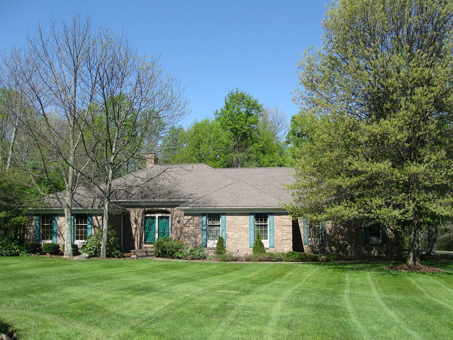 118 Hunters Creek Dr, Millcreek, PA 16509 Zillow