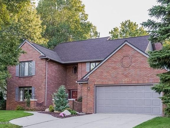 2nd image of 4942 Chableau Dr SW