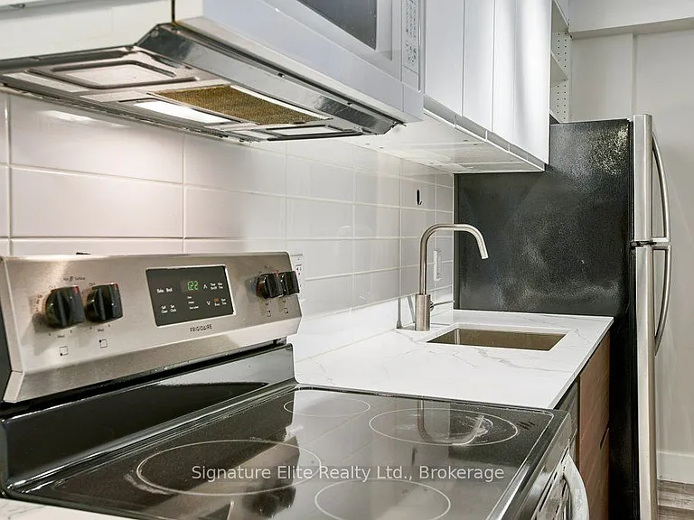 112 Alder Cres #102 — Photo 5