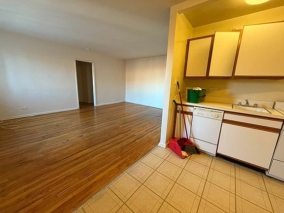5th image of 141-29 84th Dr #6J