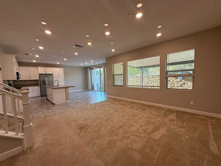 10110 Hercules Way — Photo 9