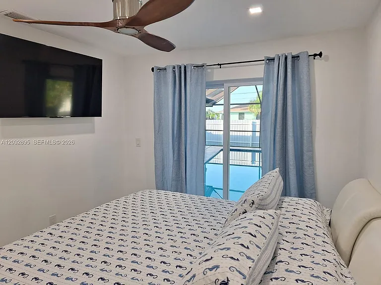 4440 SW 14th Pl — Photo 19