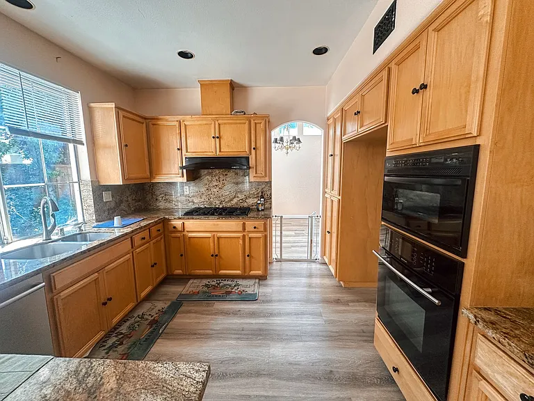 3718 Angus Way — Photo 6