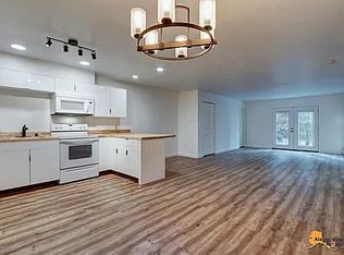 2708 Collie Hill Way #B, Anchorage, AK 99504