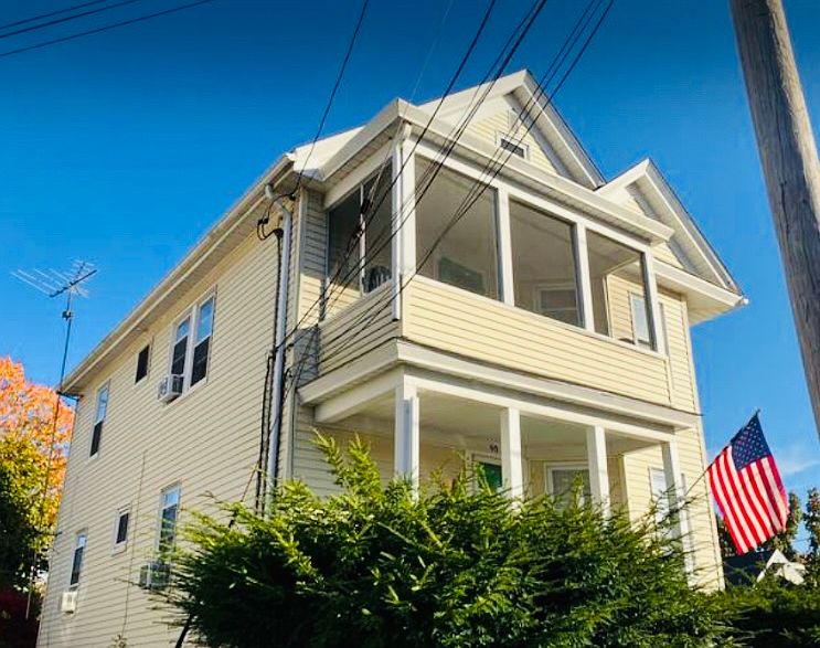 1st image of 90 Greenwood St