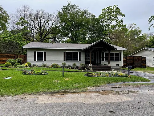 910 Maryland Dr Photo 1