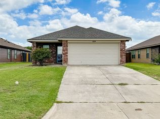 504 Glenwood St, Gainesville, TX 76240