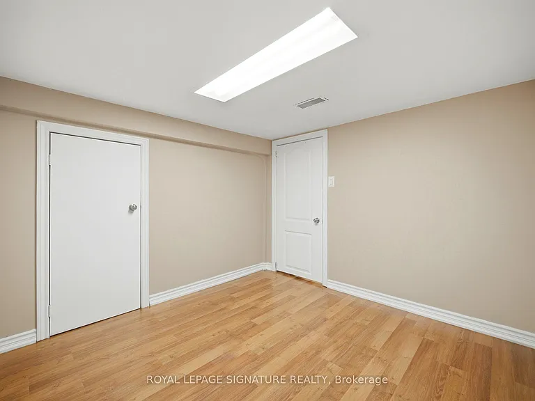 2000 Dufferin St #2 — Photo 21
