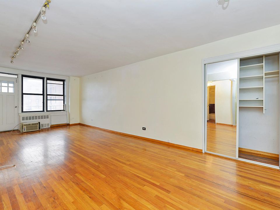 1st image of 2800 Coyle St APT 512