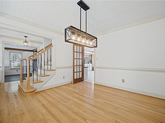 5th image of 3421 Anita Cir