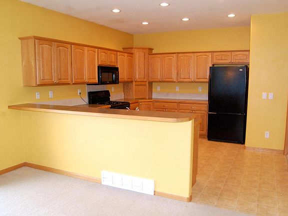 5th image of 3102 Zenith Ave