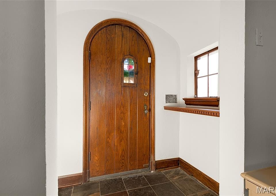 7601 Gannon Ave, Saint Louis, MO 63130 | Zillow