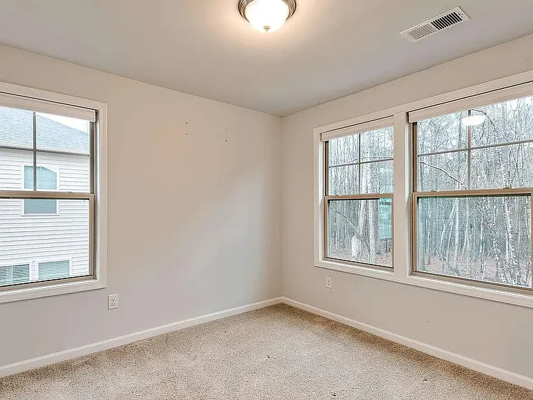 Upstairs Bedroom 2