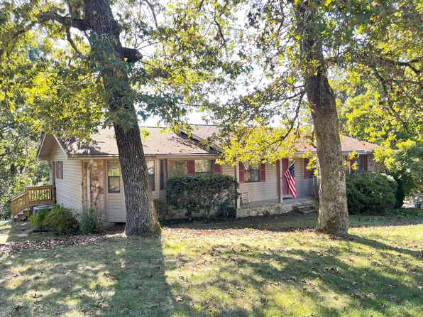 808 Fox Chase Ln, Hixson, TN 37343