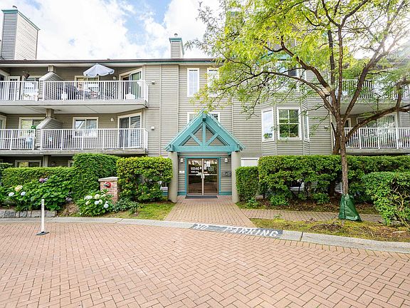2nd image of 15140 108th Ave #303