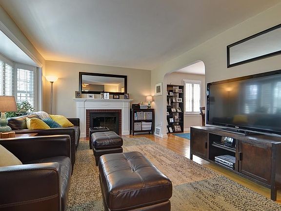 4th image of 508 Oakmoor Ave