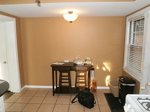 4th image of 9038 S Claremont Ave