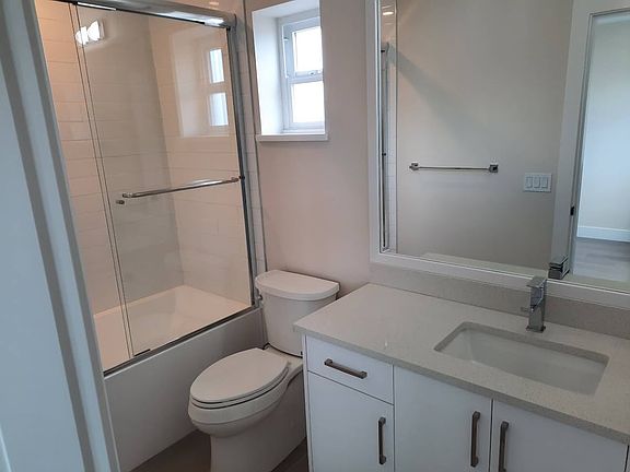 3rd image of 381 E 57th Ave #8