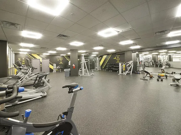 90-02 Queens Boulevard image 10 of 10