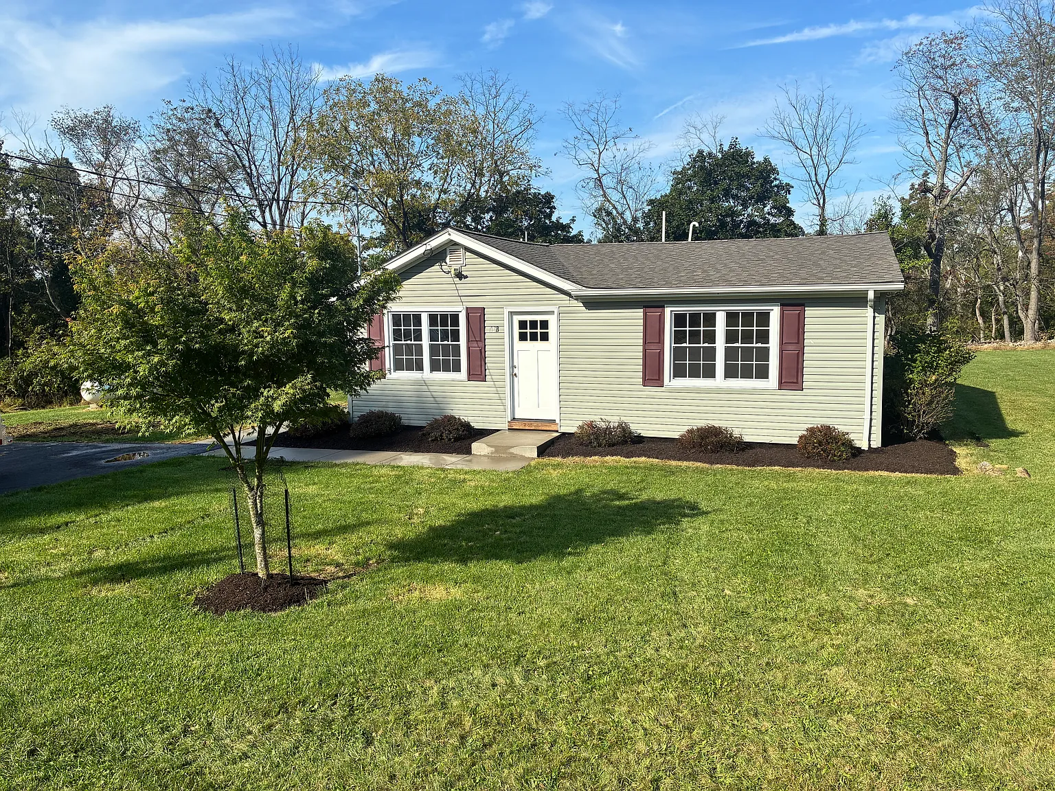 3 bed, 1050 sqft, $2,700 — Photo 3