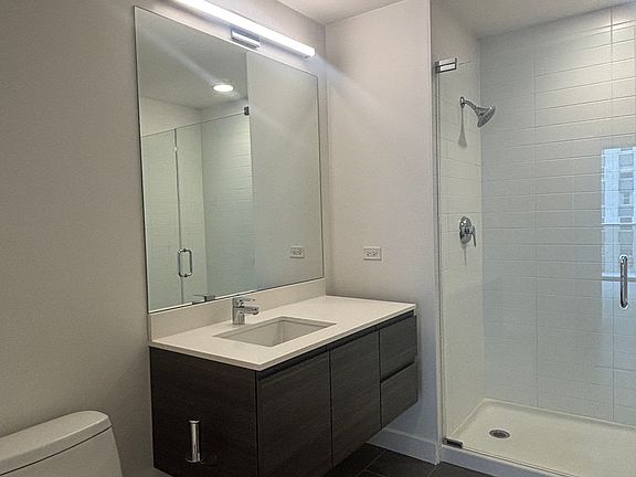 3rd image of 225 W Hubbard St #1303