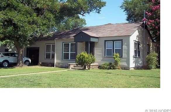 1st image of 1035 E Delaware Ave