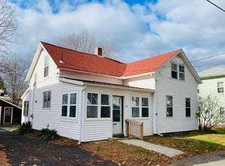 25 Central St, Warren, MA 01083
