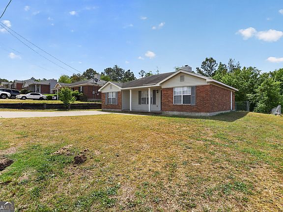 4th image of 2902 Rasha Dr