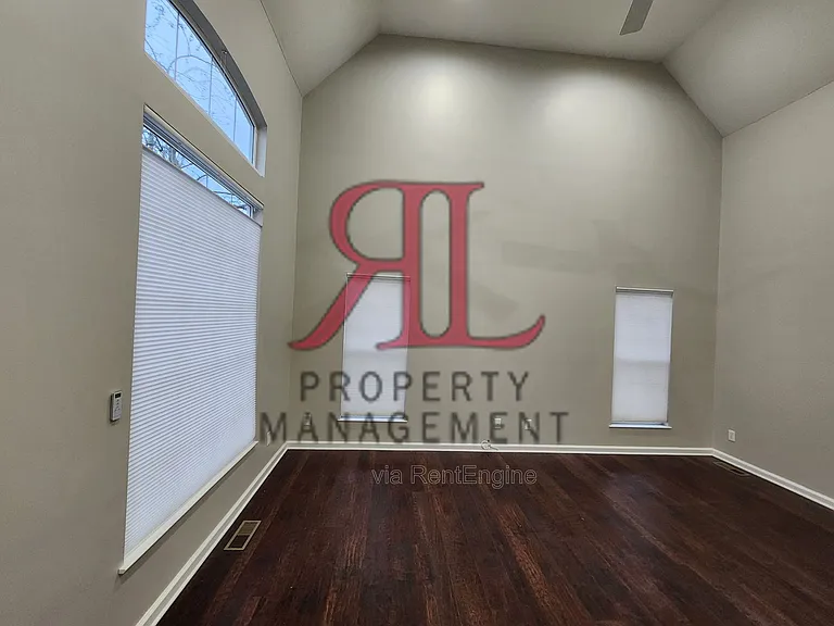 6716 Bethany Dr — Photo 4