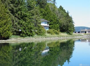 2361 S Point Rd, Port Ludlow, WA 98365