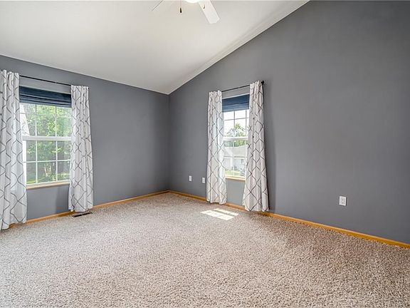 4th image of 5542 Kirkland Ct