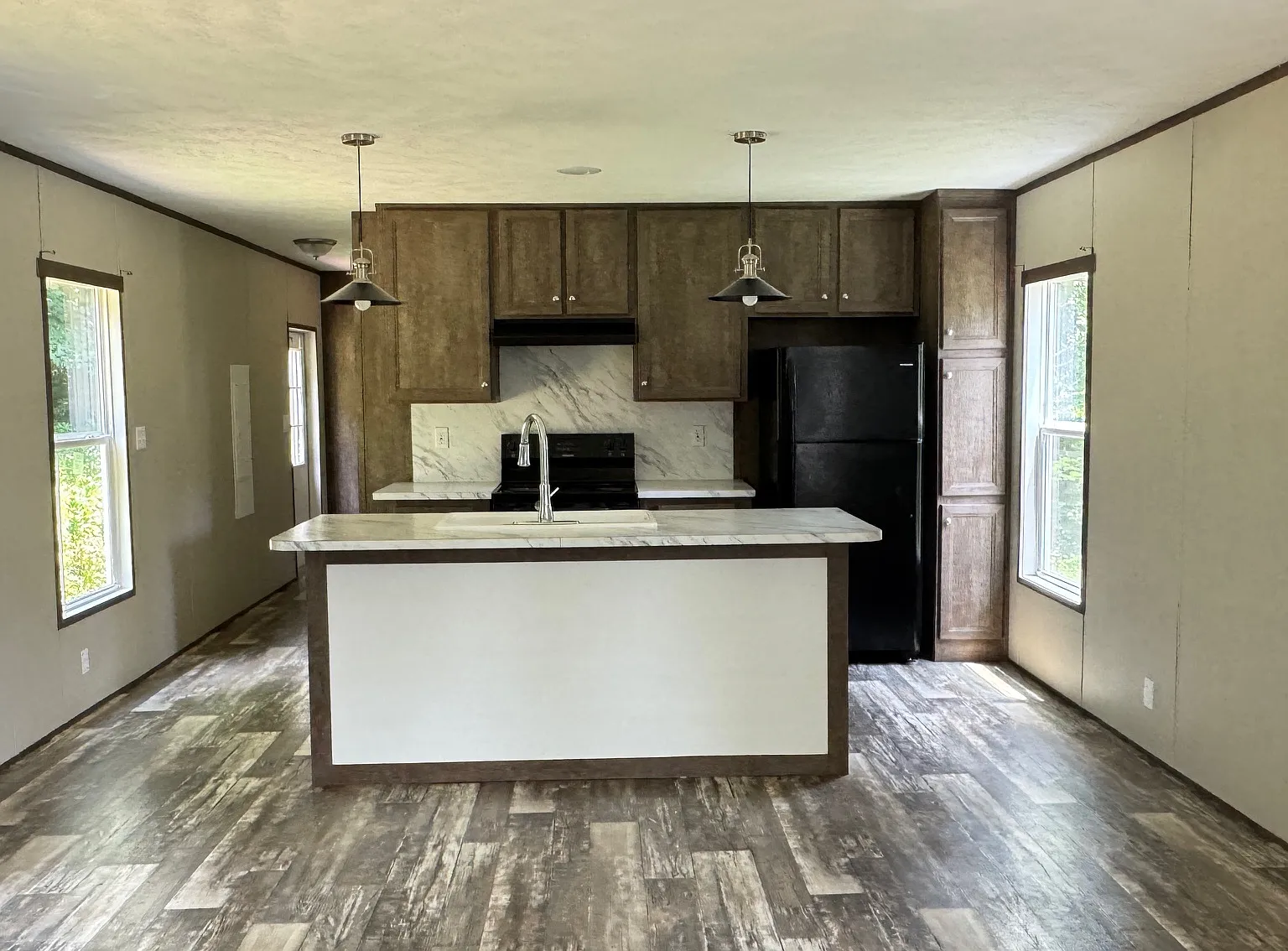1418 County Road 700 - 1 — Photo 3