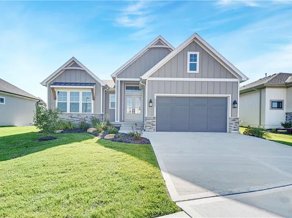 22023 W 94th Ter, Lenexa, KS 66220