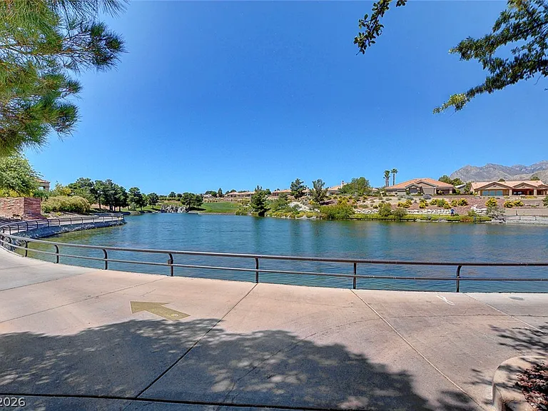 8805 Litchfield Ave — Photo 47