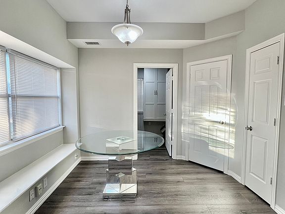 5th image of 5729 Christy Ln