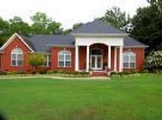 1660 Lingerlost Rd, Killen, AL 35645