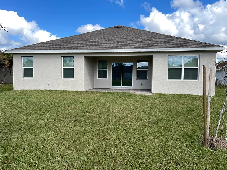 455 Londrina Dr — Photo 32
