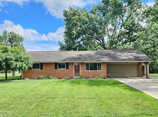 120 Windmere Dr, Troy, OH 45373