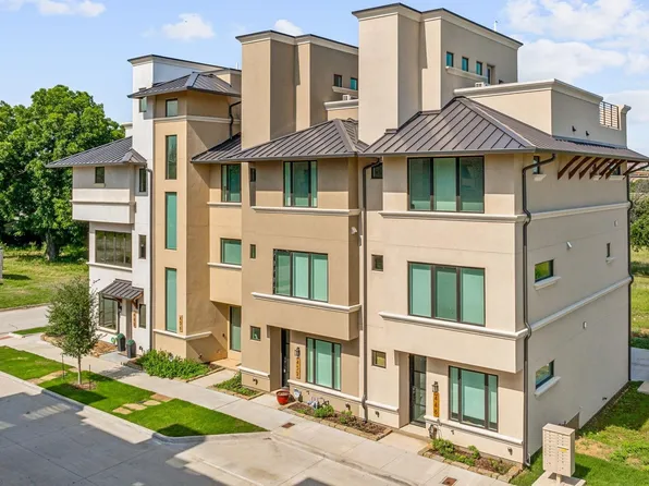 452 Rayner St, Fort Worth, TX 76111