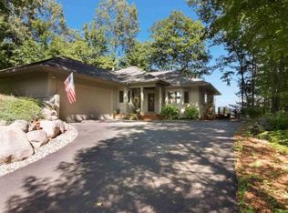 2236 Twin Eagles Dr, Traverse City, MI 49686