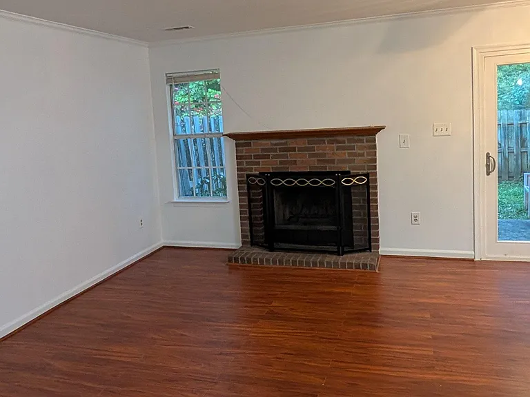 702 Wind Ridge Dr — Photo 11